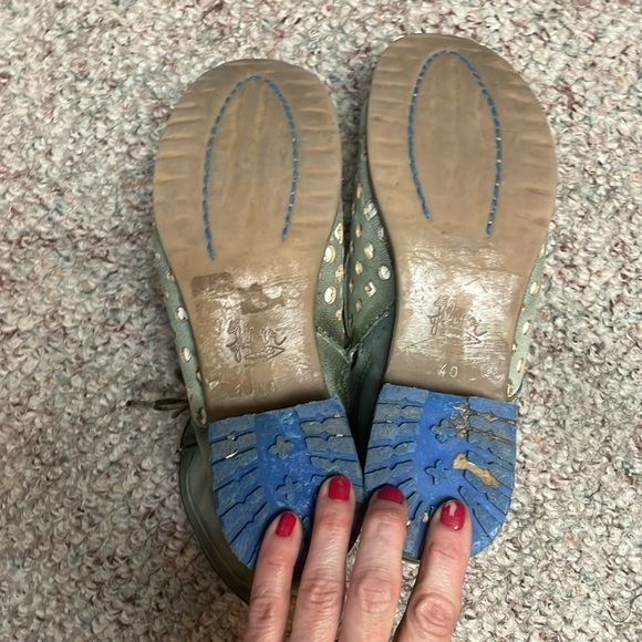 Felmini short heeled lazer cut out boots in light green/cream - Picture 11 of 12